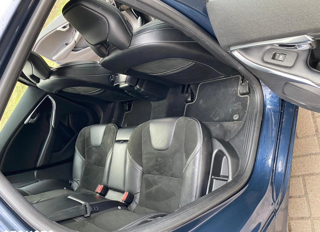 Volvo V40 cena 31900 przebieg: 303000, rok produkcji 2014 z Wrocław małe 67